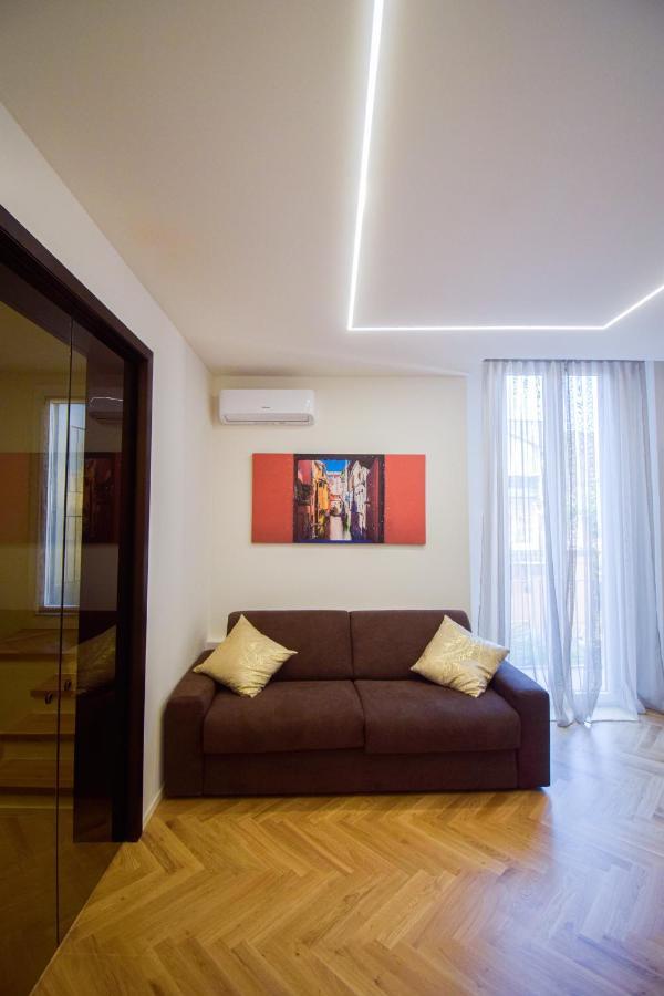 Sibilla Suite Apartment - Via Piella 14 Bologna Buitenkant foto