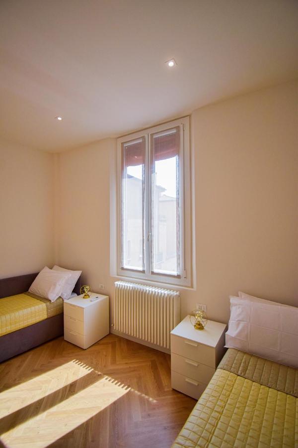 Sibilla Suite Apartment - Via Piella 14 Bologna Buitenkant foto