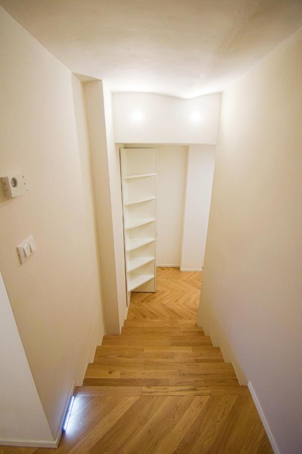 Sibilla Suite Apartment - Via Piella 14 Bologna Buitenkant foto