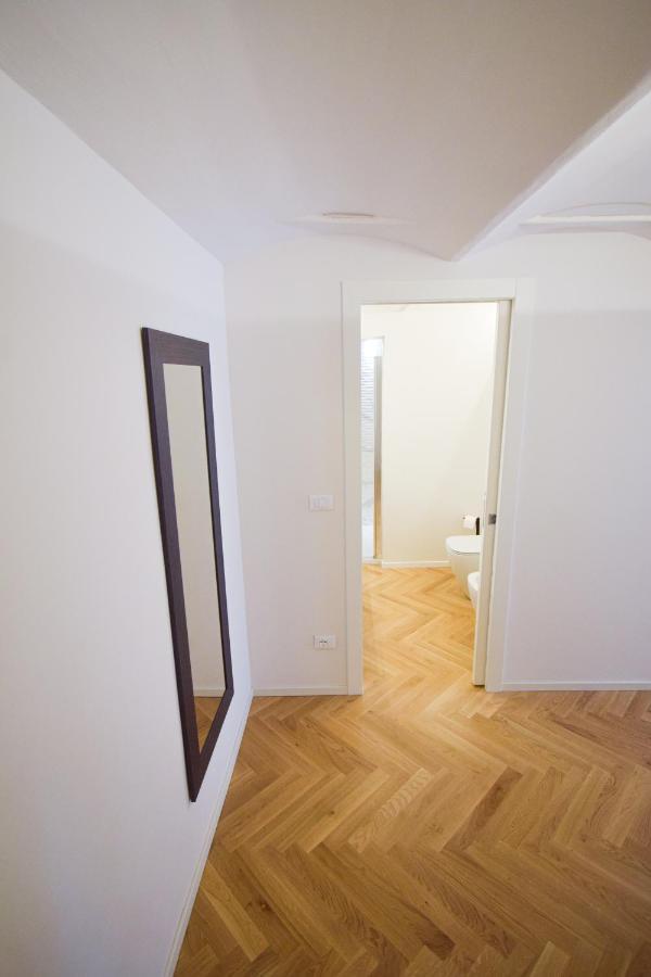 Sibilla Suite Apartment - Via Piella 14 Bologna Buitenkant foto
